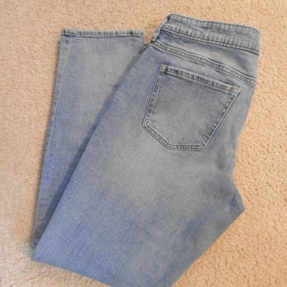 GAP Vintage Medium Wash Real Straight Fit Jeans - Picture 3 of 4